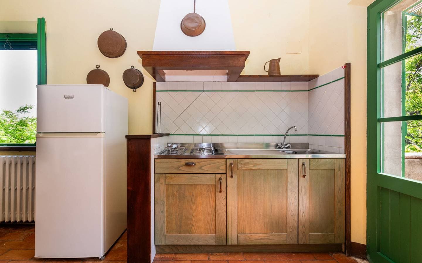 Foto 5 von 47: Ferienwohnung für 4 Personen mit Seeblick