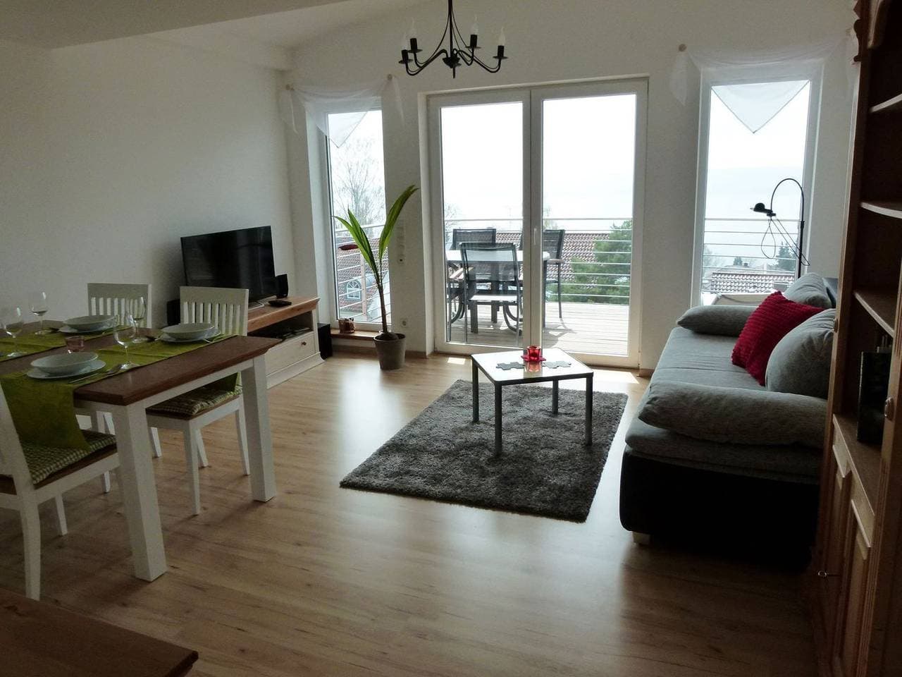 Foto 11 von 12: Ferienwohnung Elisabeth - herrliche Seesicht