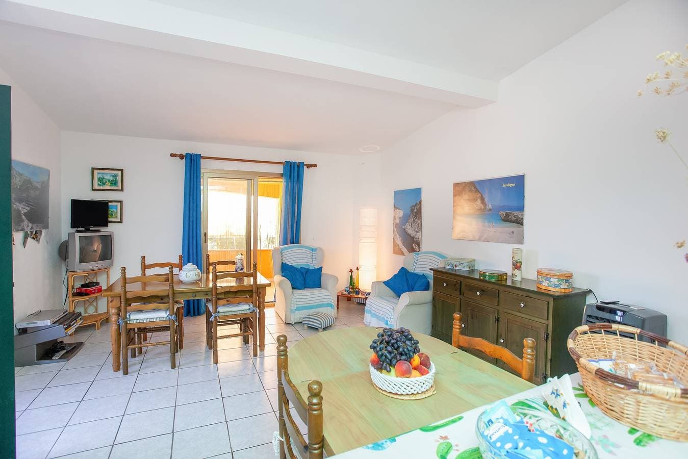 Foto 10 von 26: Ferienwohnung 'Capo comino a due passi dalla spiaggia' mit Terrasse und Klimaanlage