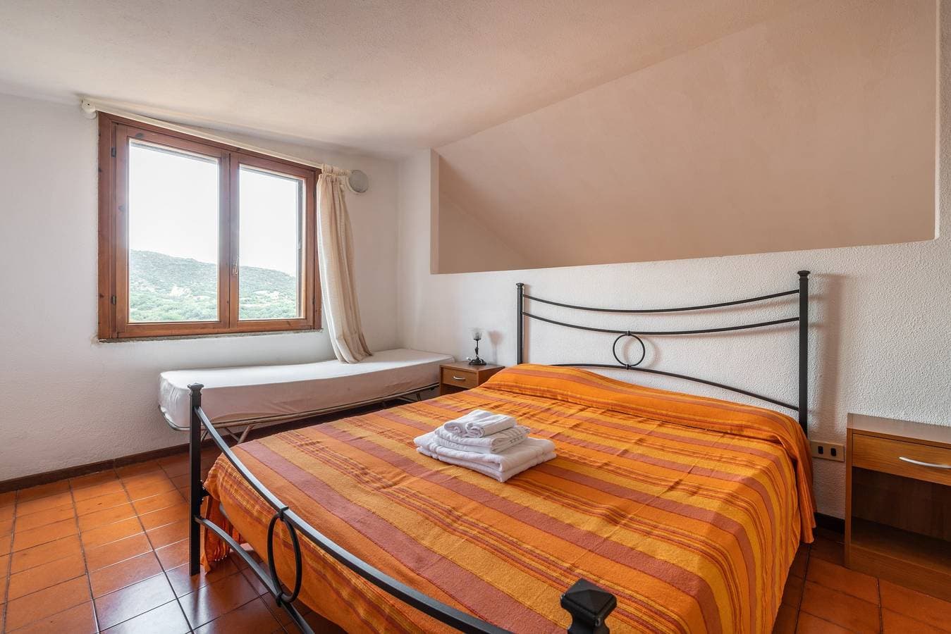 Foto 11 von 26: Ferienwohnung am Meer mit Aussicht – Accu is Prezzus D, direkt am Meer, Terrasse
