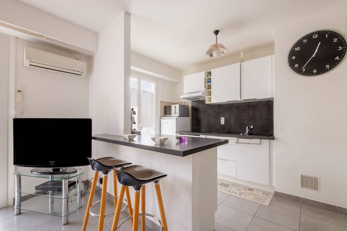 Foto 8 von 23: Appartement '2 Zimmer Nahe Strände Go011' mit Balkon und WLAN