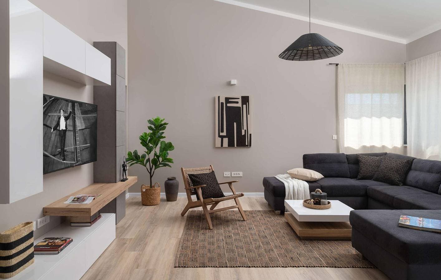 Foto 10 von 36: Gemütliche 150 m² große Ferienwohnung mit Meerblick, Pool und Terrasse, 2,5 km vom Strand entfernt