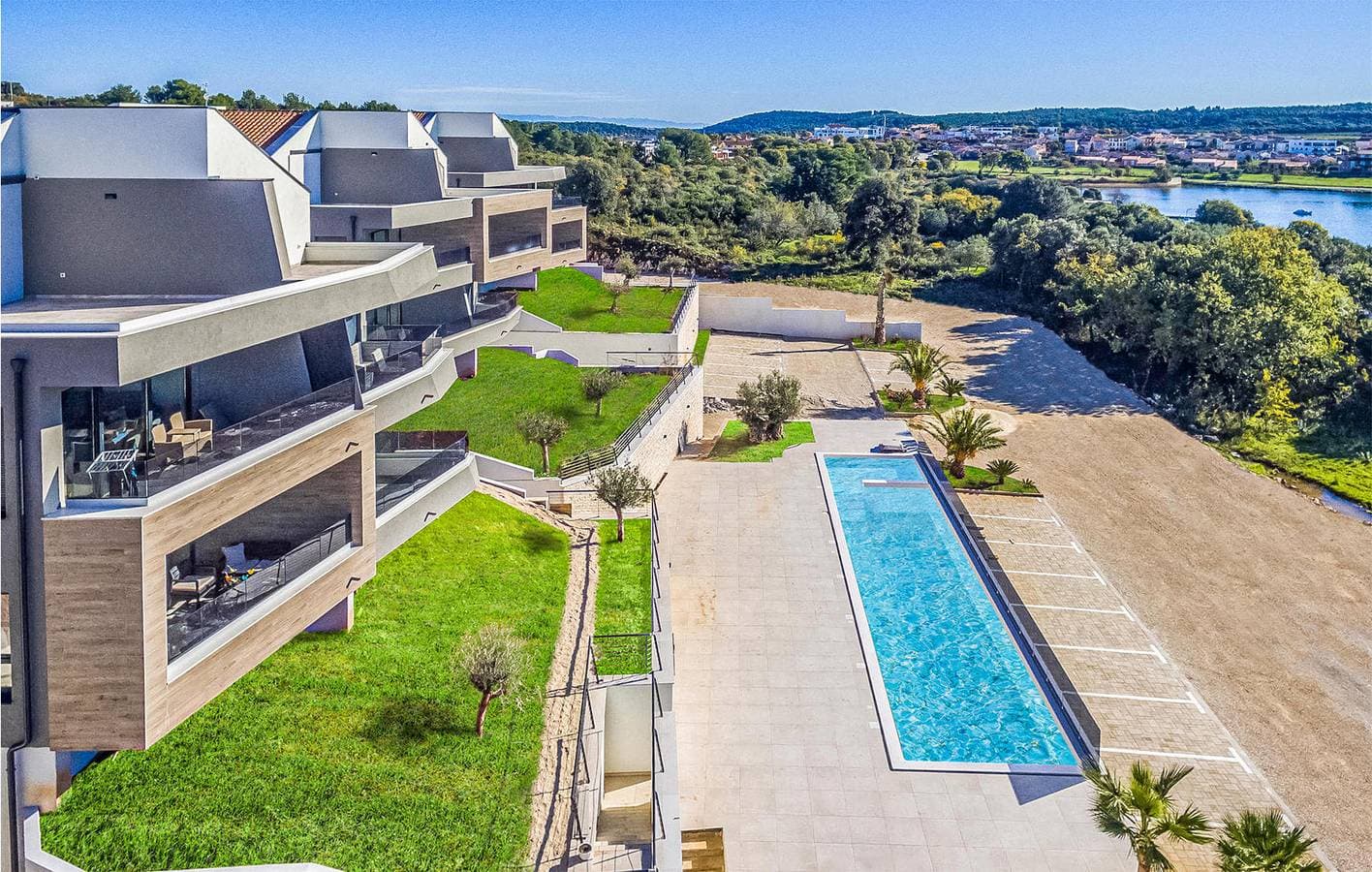 Foto 13 von 46: Gemütliche 1-Zimmer-Wohnung mit Pool, Terrasse und Zugang zum Strand