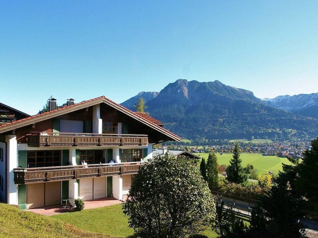 Foto 2 von 23: Alpenflair Ferienwohnung  230