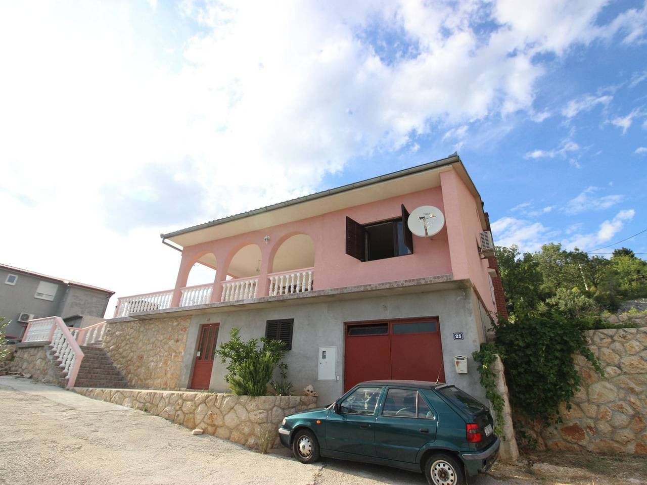 Foto 2 von 32: Wohnung in Tribalj mit Meerblick und Strand