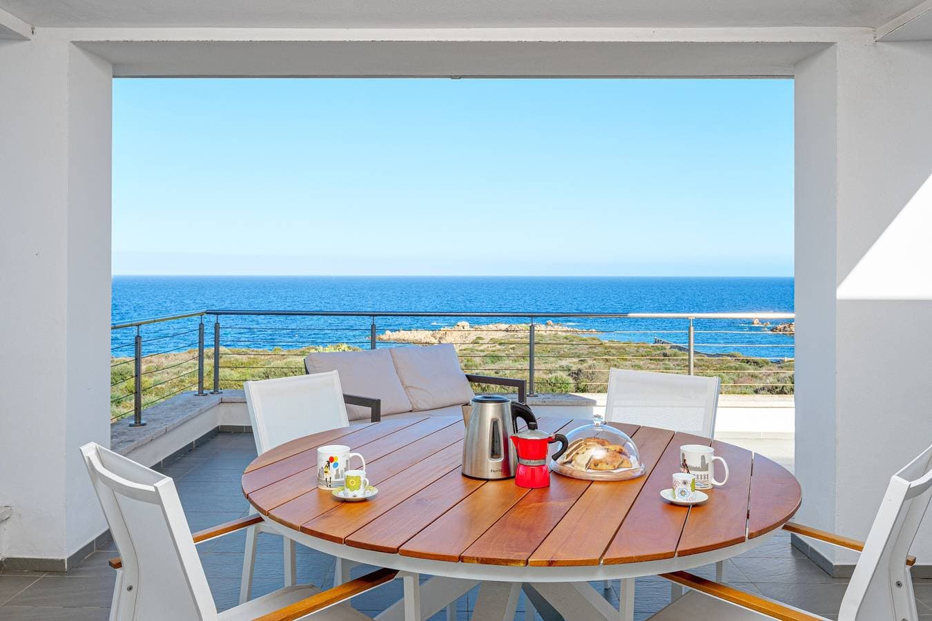 Foto 5 von 34: Ferienwohnung 12A in der Villa Marconi mit Meerblick und Panoramaterrasse