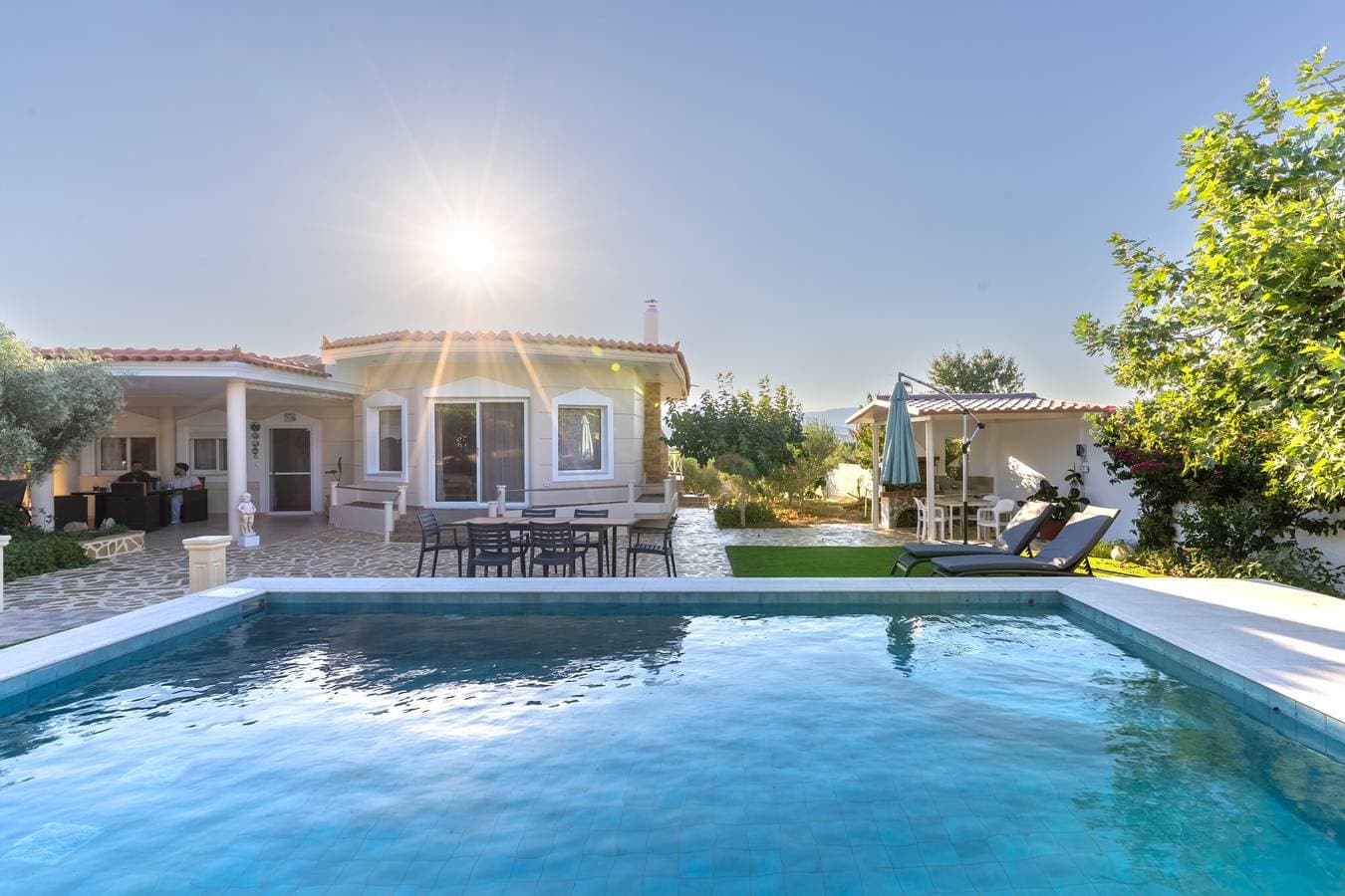 Luxury Country House 1