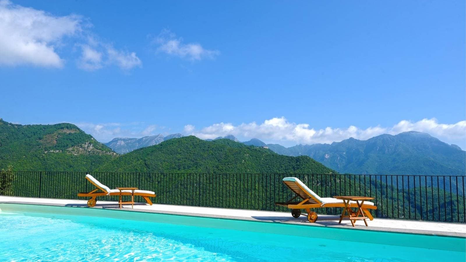 Foto 7 von 52: Villa für 10 Personen mit Pool