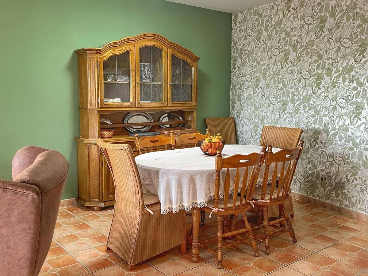 Foto 5 von 27: Two-Bedroom Apartment