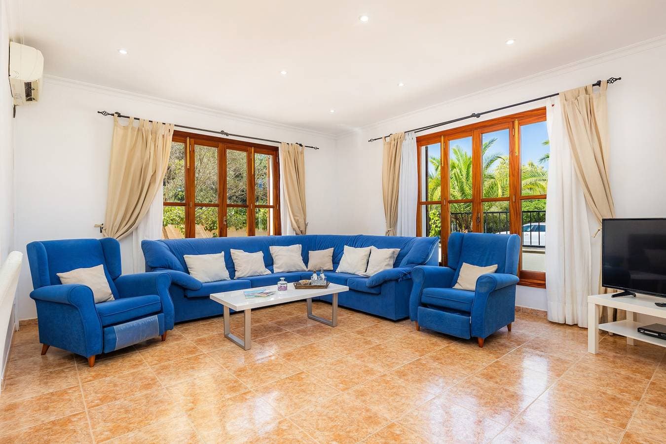 Foto 4 von 27: Ferienhaus 'Pomeres Nou' mit privatem Pool, WLAN und Klimaanlage