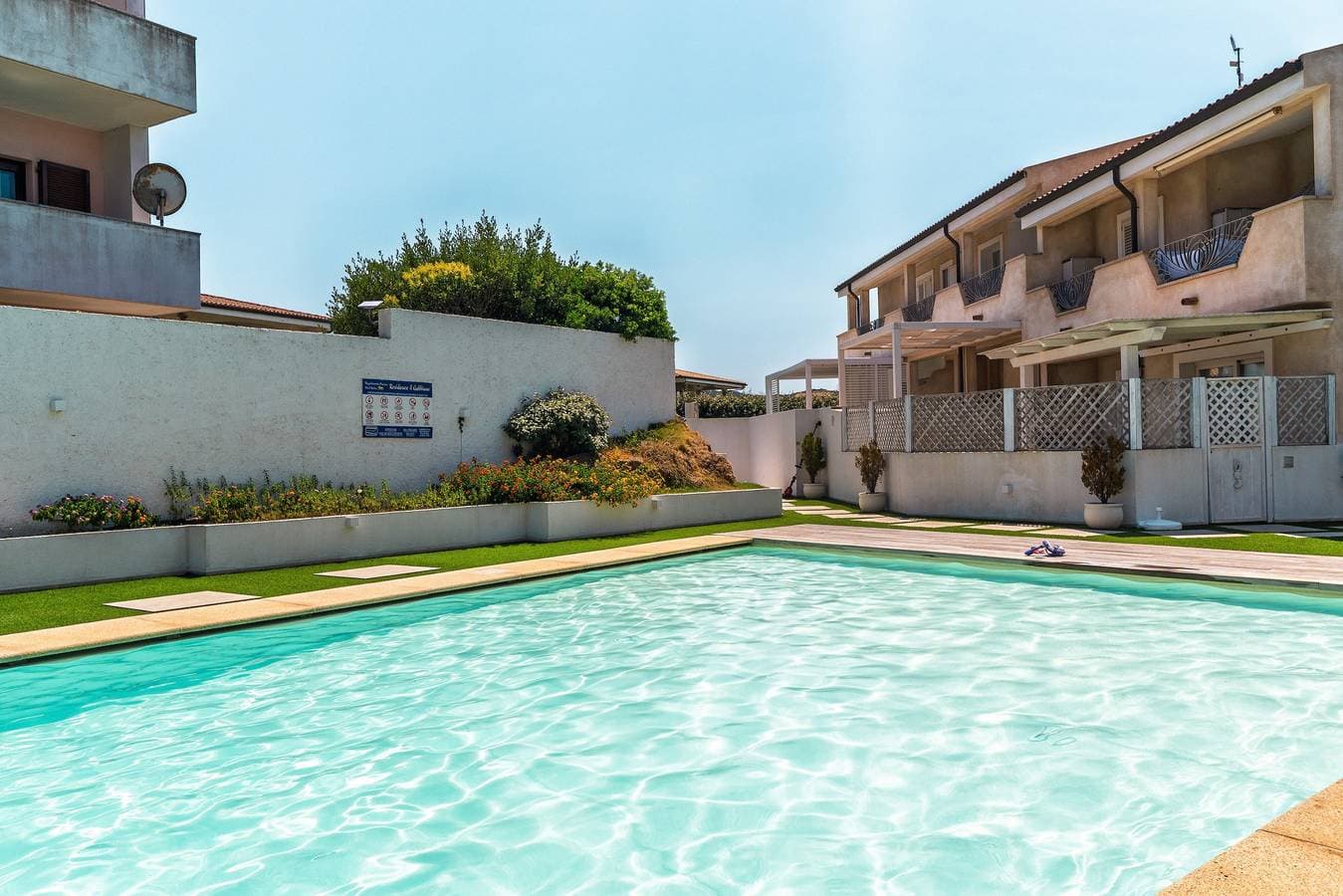 Foto 3 von 31: Ferienhaus 'Il Gabbiano Perle 11 Turchese' mit Poolblick und Klimaanlage