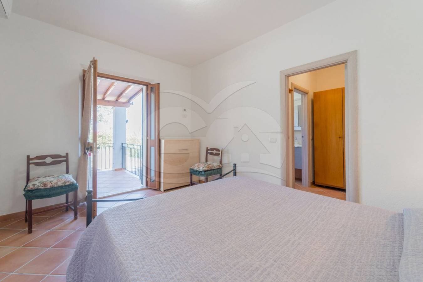 Foto 10 von 18: Ferienwohnung für 4 Personen mit Terrasse