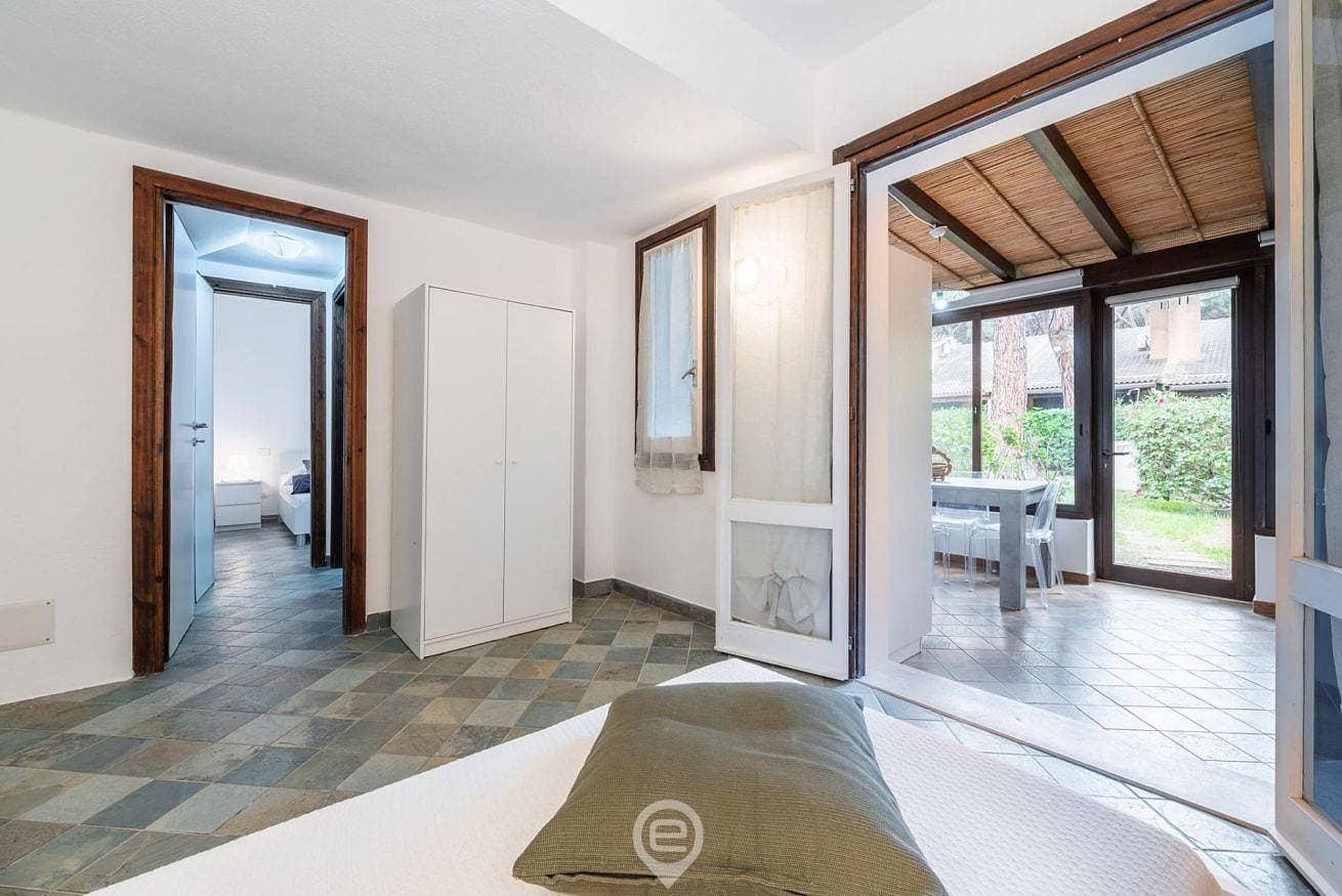 Foto 12 von 25: Ferienhaus für 4 Personen mit Balkon/Terrasse