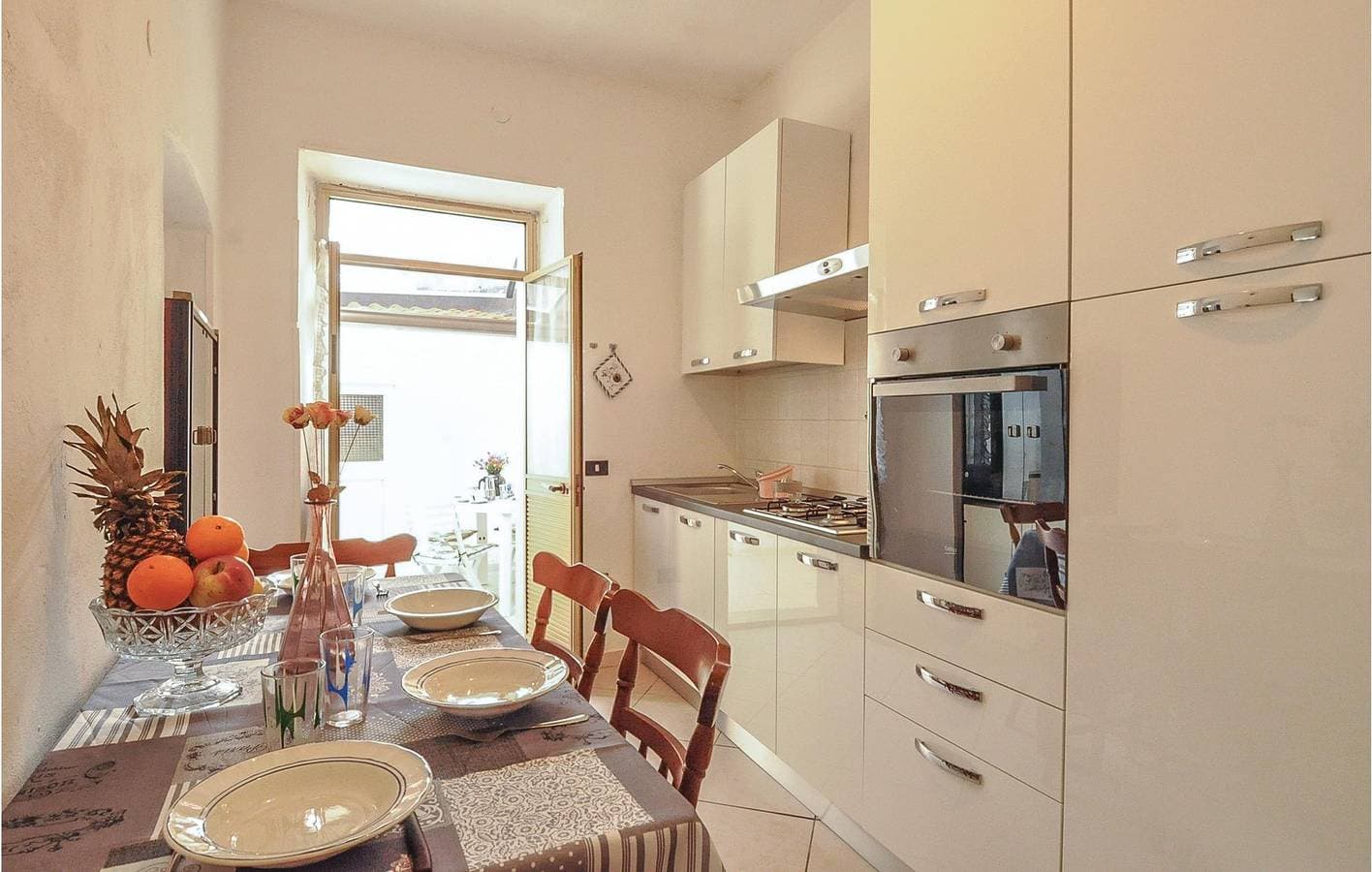 Foto 10 von 23: Wohnung Flùssio: Babybett, Küche, W&D, Gefrierschrank