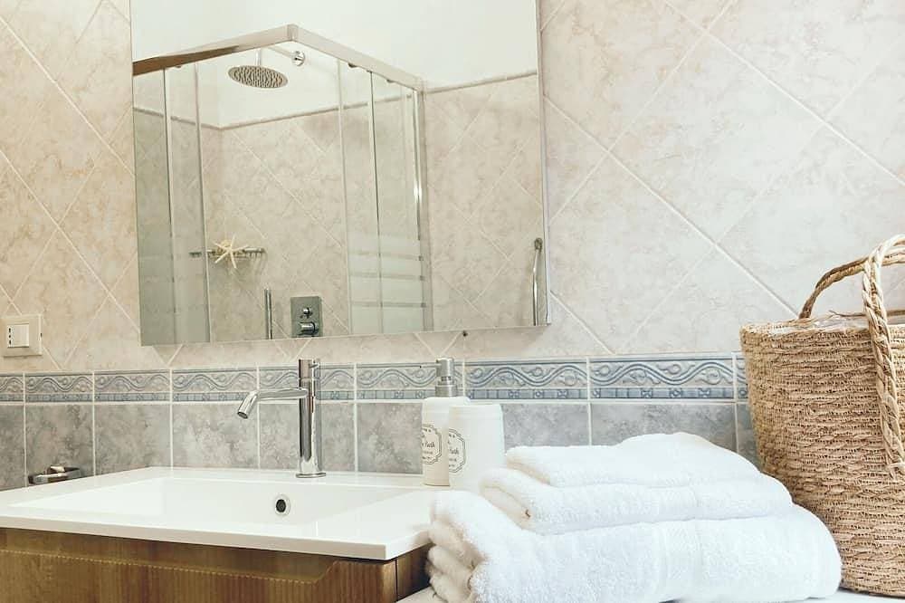 Foto 4 von 22: Abba Sixty - View, Pool & Parking - 200mt Sea
