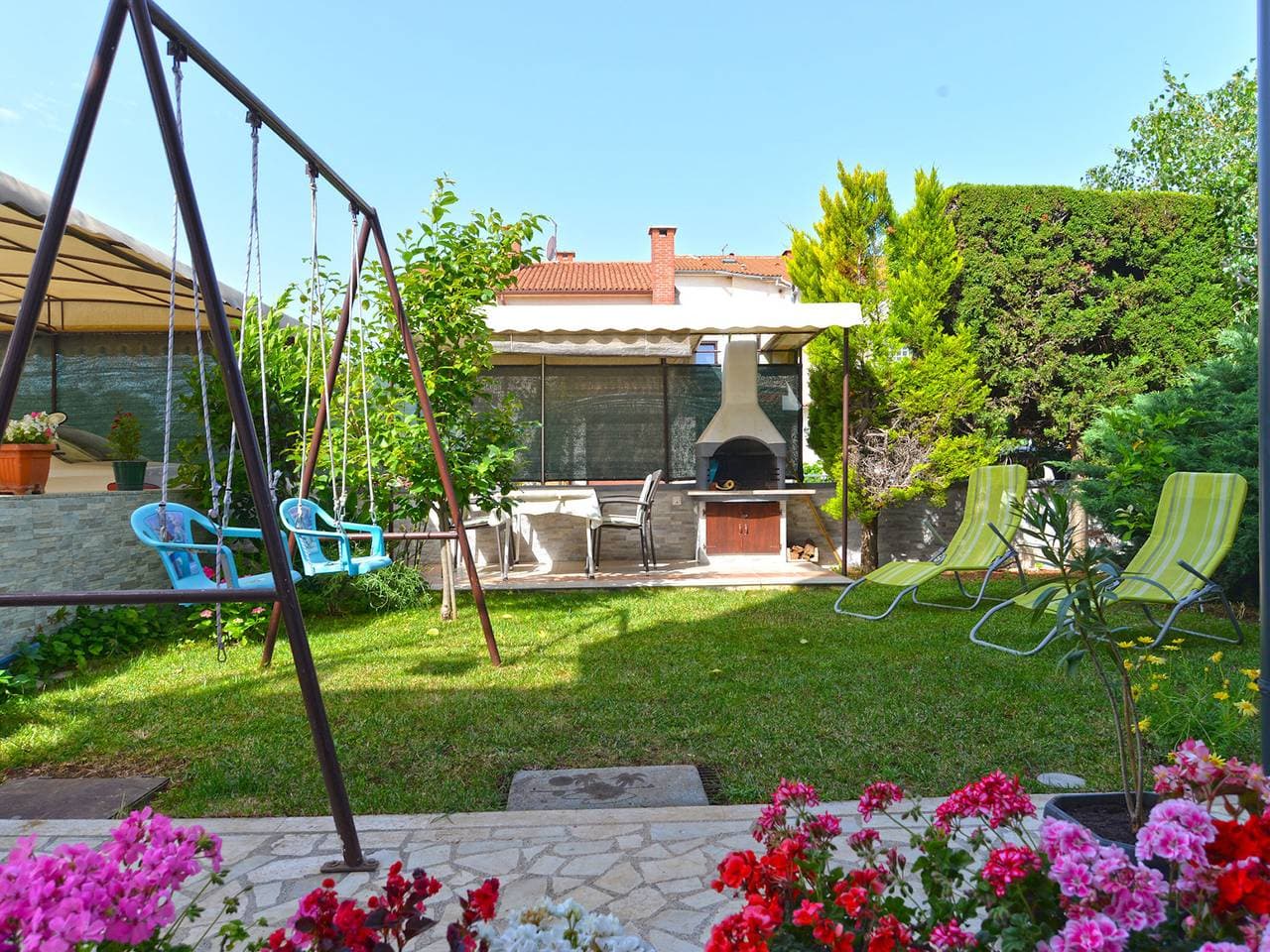 Apartment 765 1
