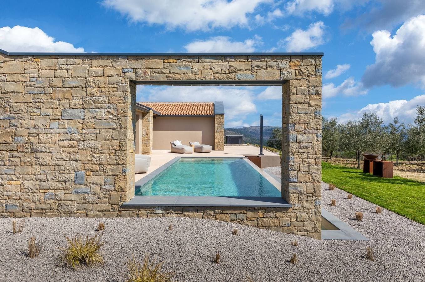 Foto 11 von 52: Villa Rea – Luxuriöse Designervilla mit privatem Pool, Sauna und Whirlpool