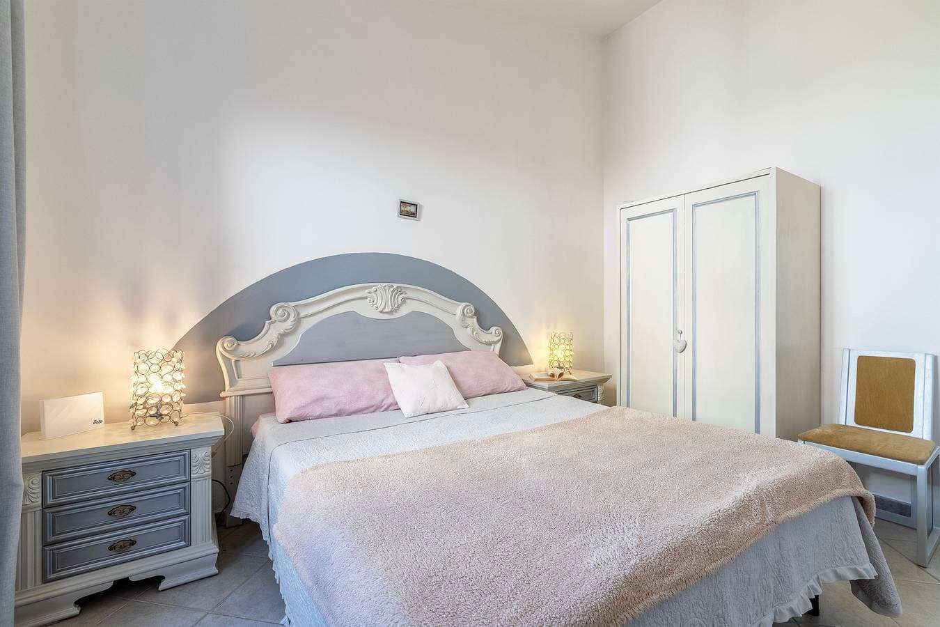 Foto 12 von 37: Ferienwohnung 'Appartamento in Villa Al Mare' mit Meerblick, privater Terrasse & Gemeinschaftsgarten