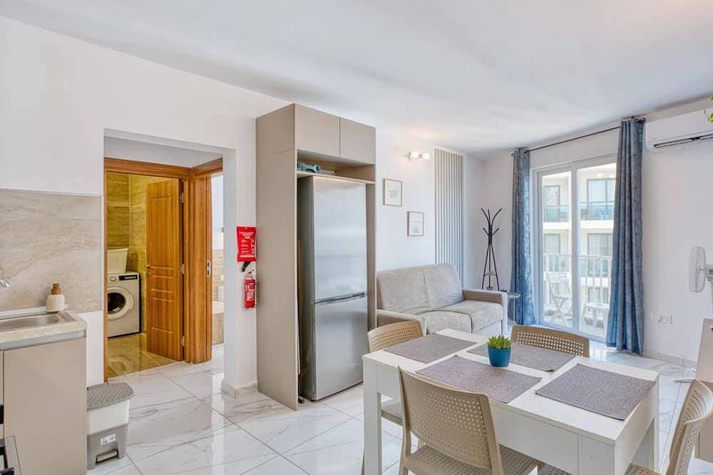Foto 7 von 22: Beautiful seafront 1Br home w/comfy bed, AC & WIFI