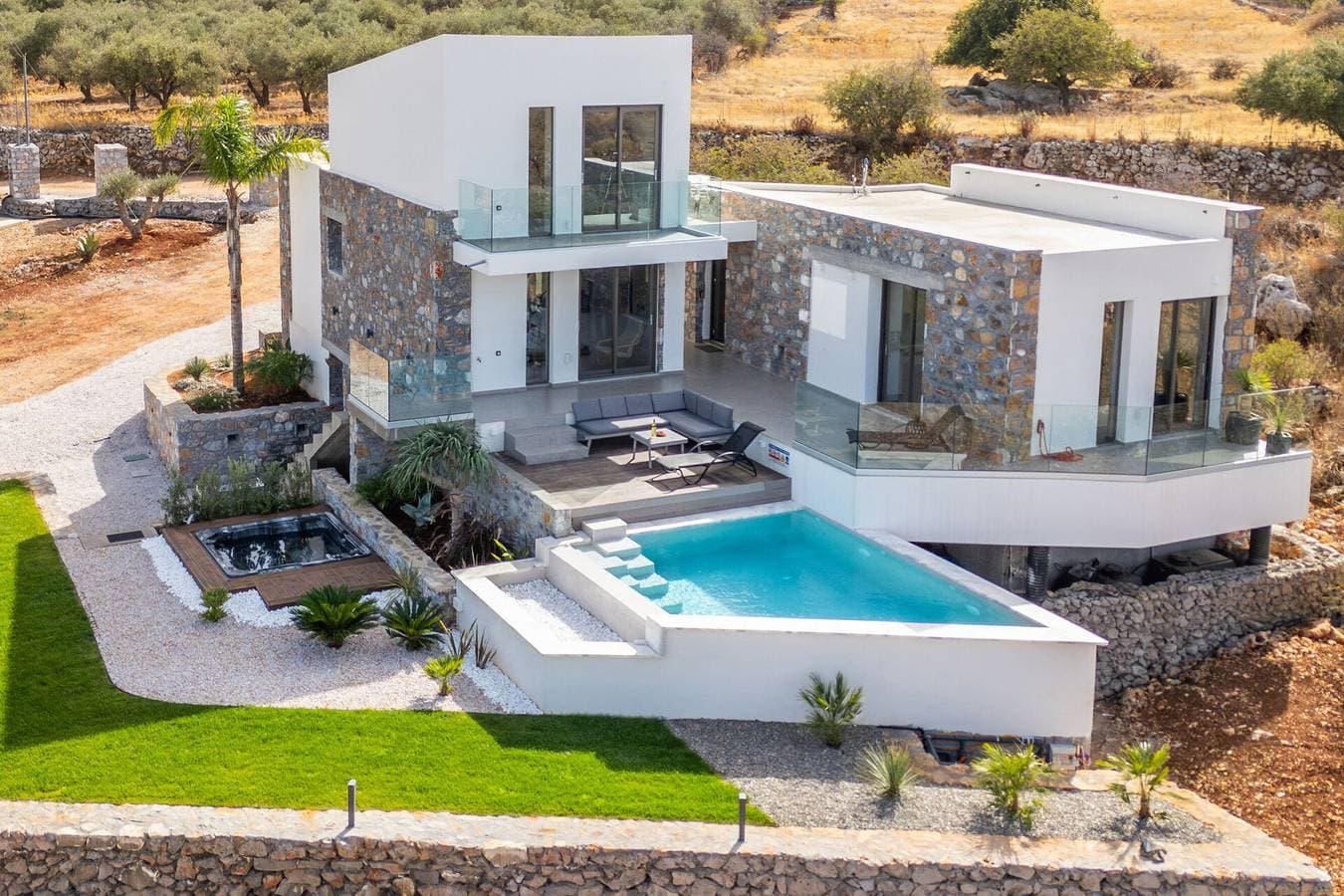 Venetian Villa 1