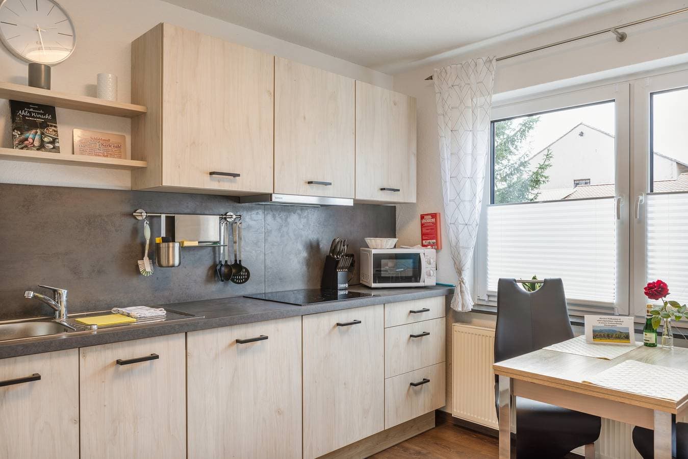Foto 13 von 26: Ferienwohnung 'Dörnbergblick Klinge' mit privater Terrasse und WLAN