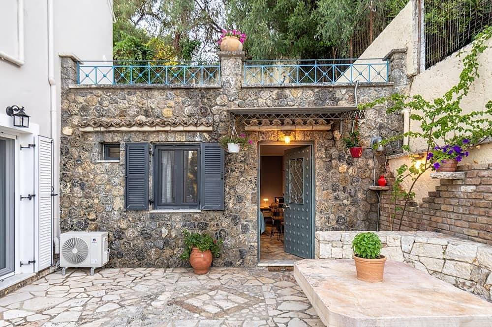 Harmony Garden Suite near Corfu Town 1