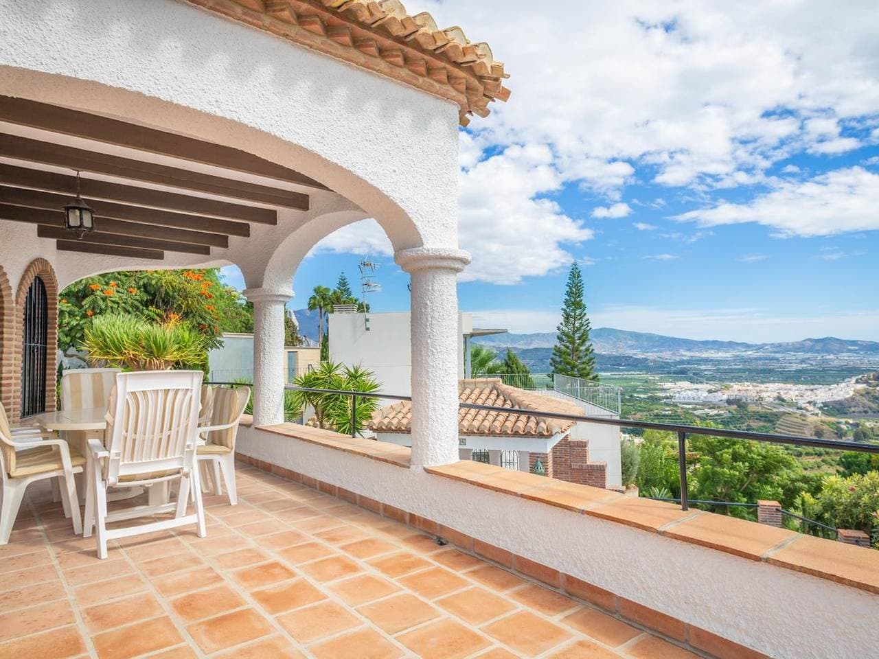 Foto 8 von 29: Andalusische Villa mit privatem Pool und Meerblick