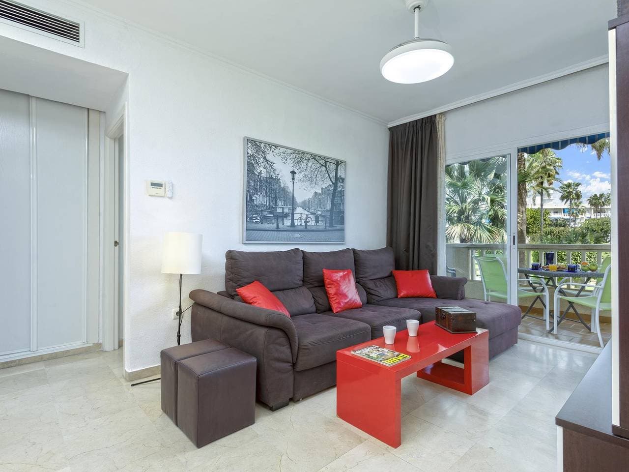 Foto 3 von 30: Ferienwohnung für 4 Personen mit Garten
