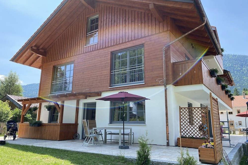Helle, moderne Ferienwohnung in Jachenau Nähe Walchensee 1