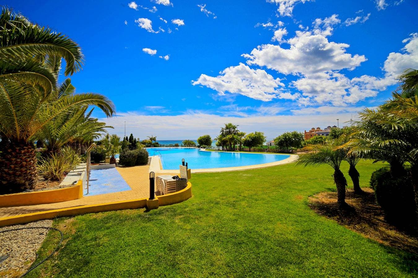 Foto 4 von 20: Alcossebre Beach Resort Apartamento 1-7