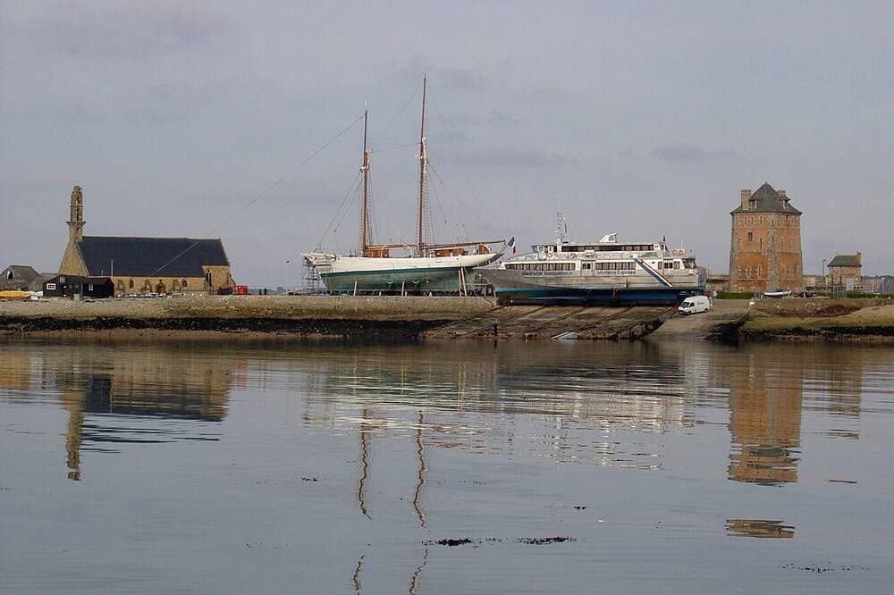 Foto 11 von 24: Panorama-Blick auf den Hafen von Camaret sur Mer