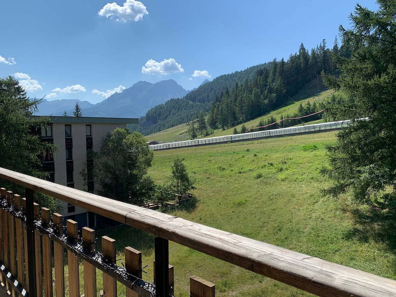Foto 12 von 13: Charmantes renoviertes Studio mit Balkon und WIFI, nahe den Pisten
