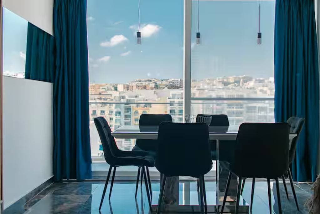 Foto 8 von 17: Ferienwohnung für 7 Personen mit Meerblick