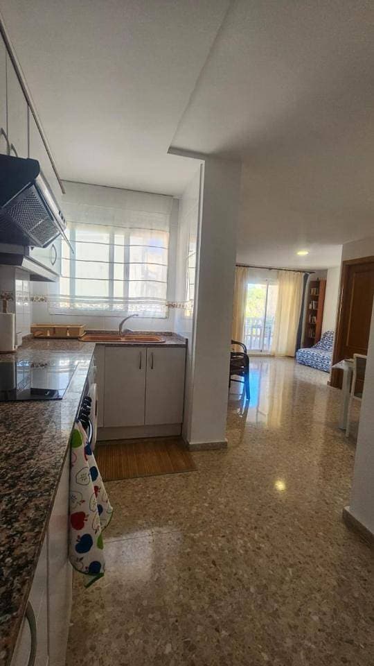 Foto 10 von 27: Two-Bedroom Apartment with Mountain View