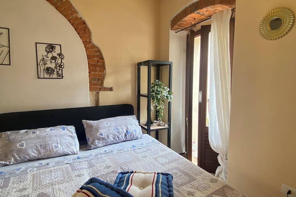 Foto 5 von 23: The room in the ancient village