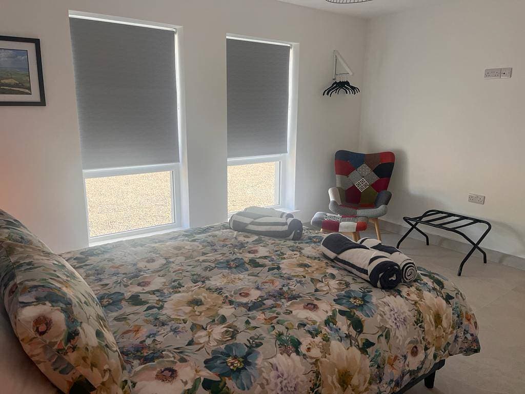 Foto 11 von 17: Sunset Cottage  - Sleeps 6 - Parking - Garden