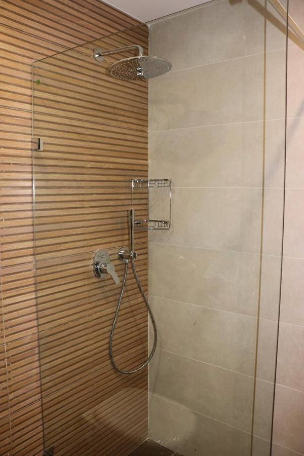 Foto 2 von 5: Studio Apartment