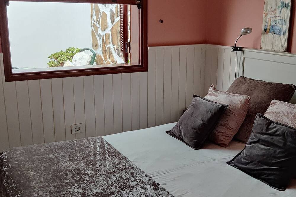 Foto 3 von 30: Villa mit 3 Schlafzimmern am Strand - Langzeitmiete