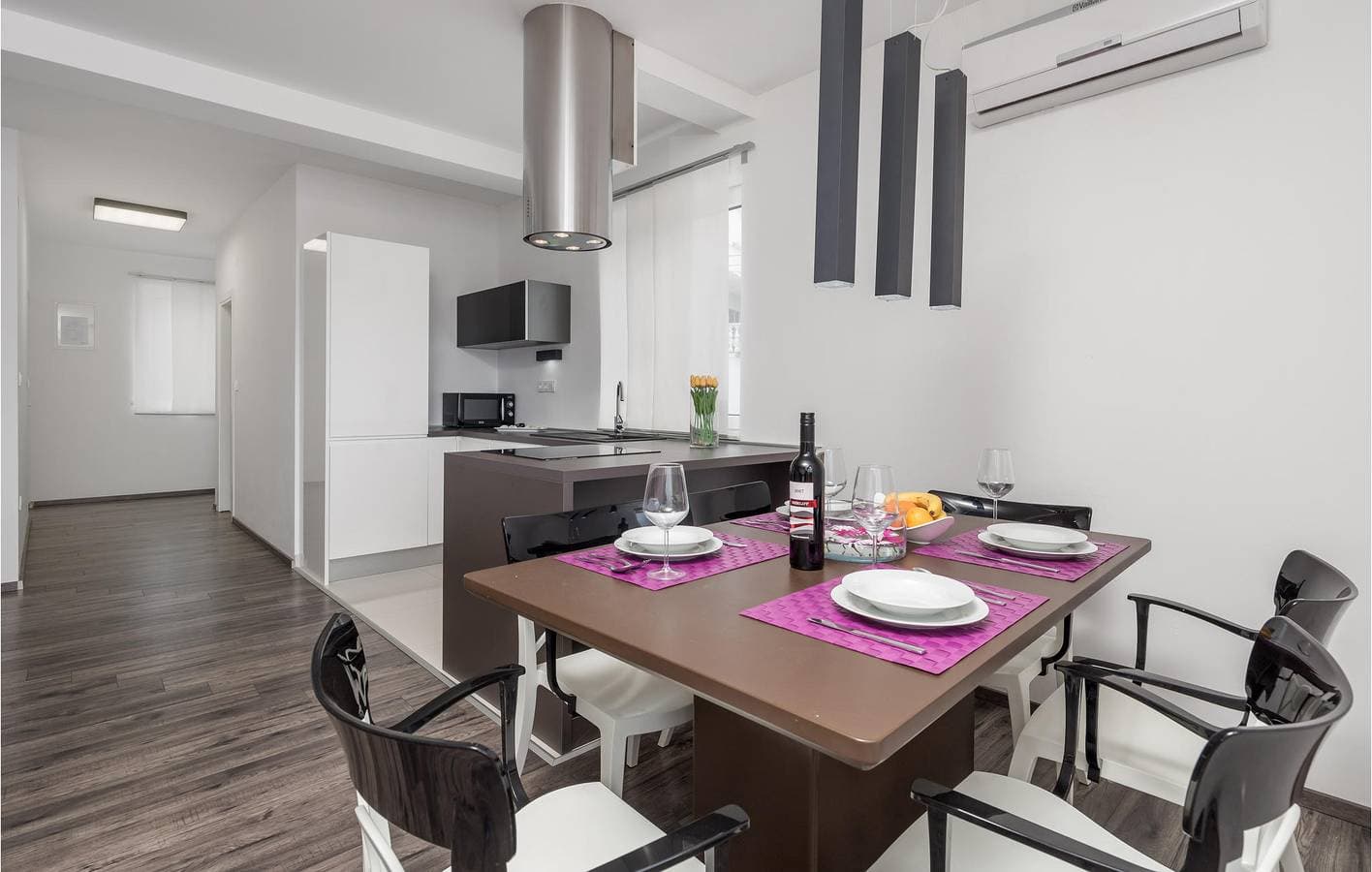 Foto 5 von 41: Charmante 2-Zimmer-Wohnung mit Terrasse, WLAN und Parkplatz in der Nähe von Supetarska Draga