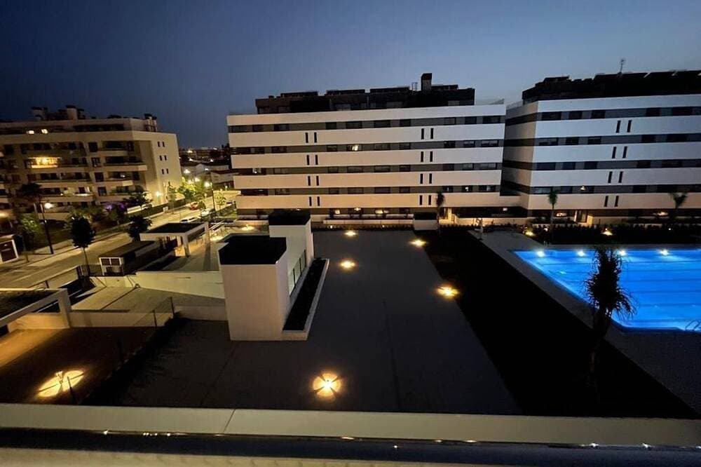 Foto 12 von 24: Holidays2Torremolinos Alamos 3 bedroom & terrace & pool