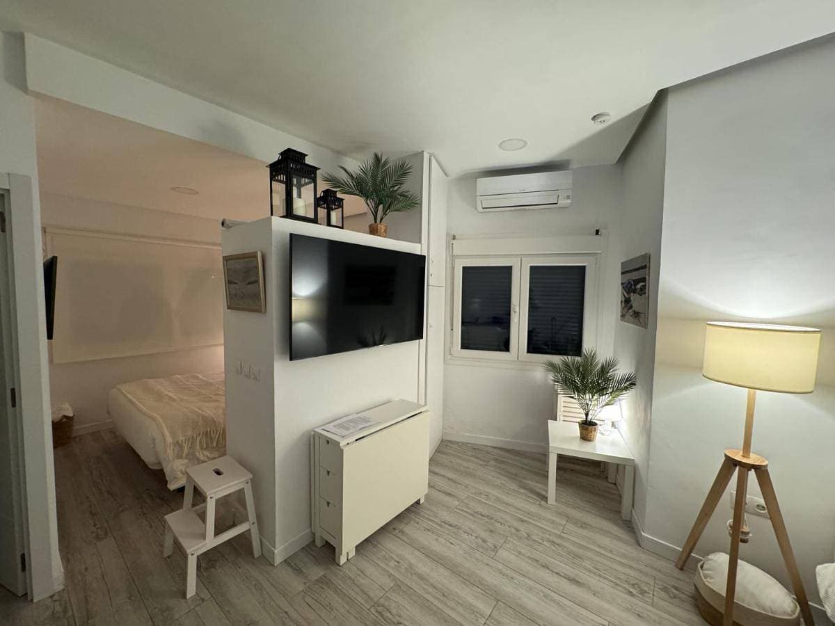 Foto 4 von 27: One-Bedroom Apartment