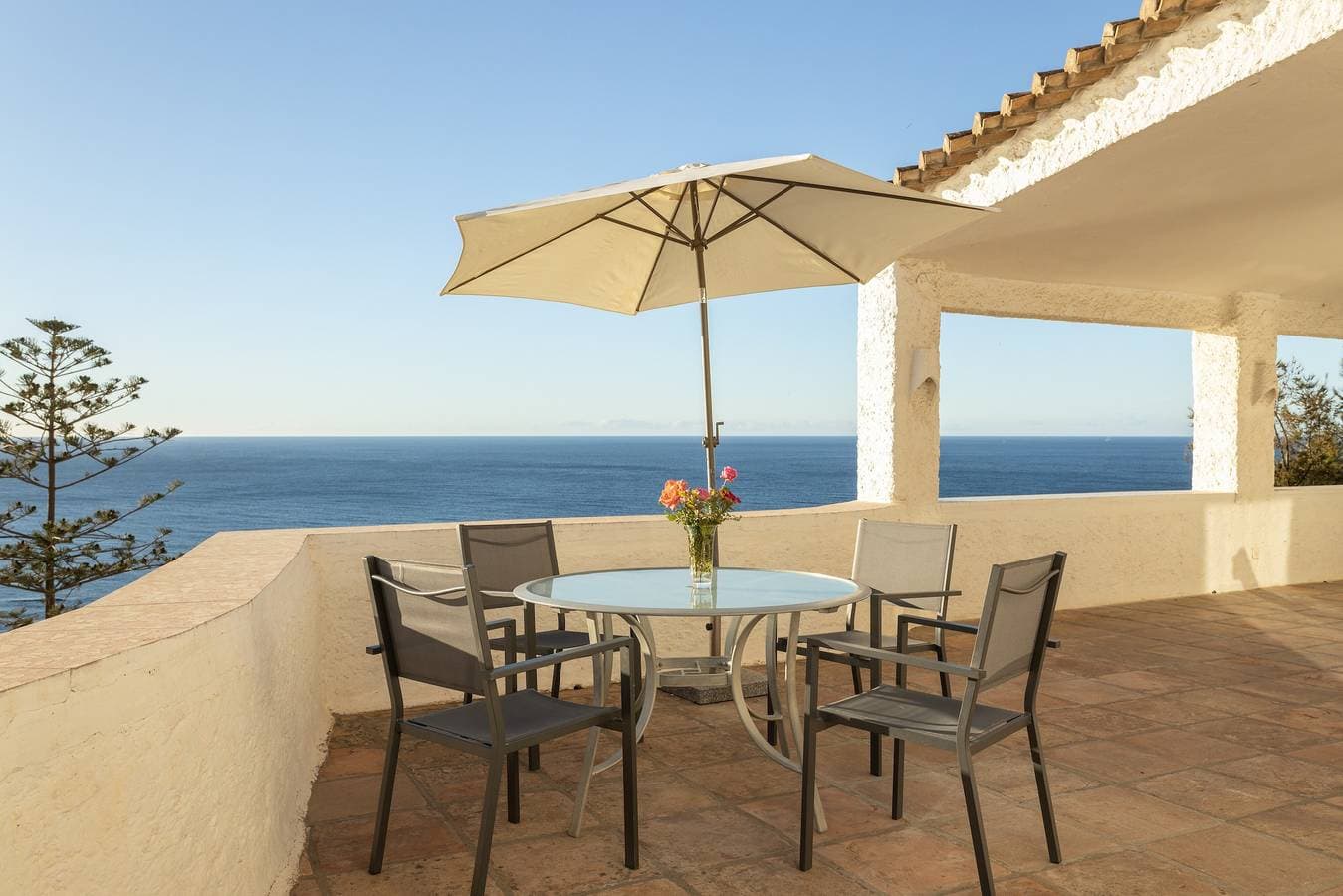 Foto 5 von 33: Villa „Casa Lobo“ mit beheiztem Privatpool, Meerblick, Garten & Klimaanlage