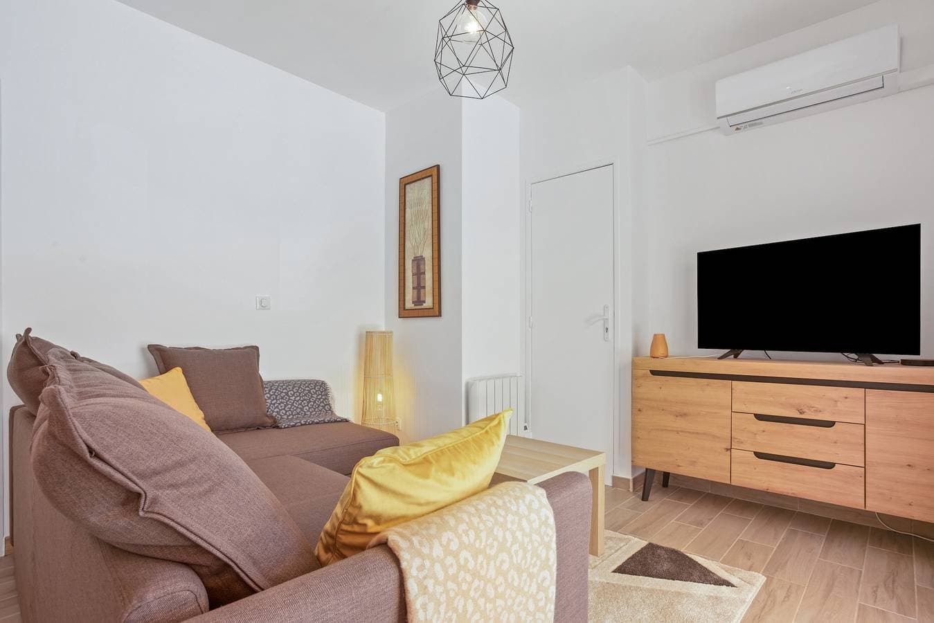 Foto 8 von 26: Bed & Breakfast „Pomme reinette“ – Gemeinschaftspool, WLAN & Klimaanlage