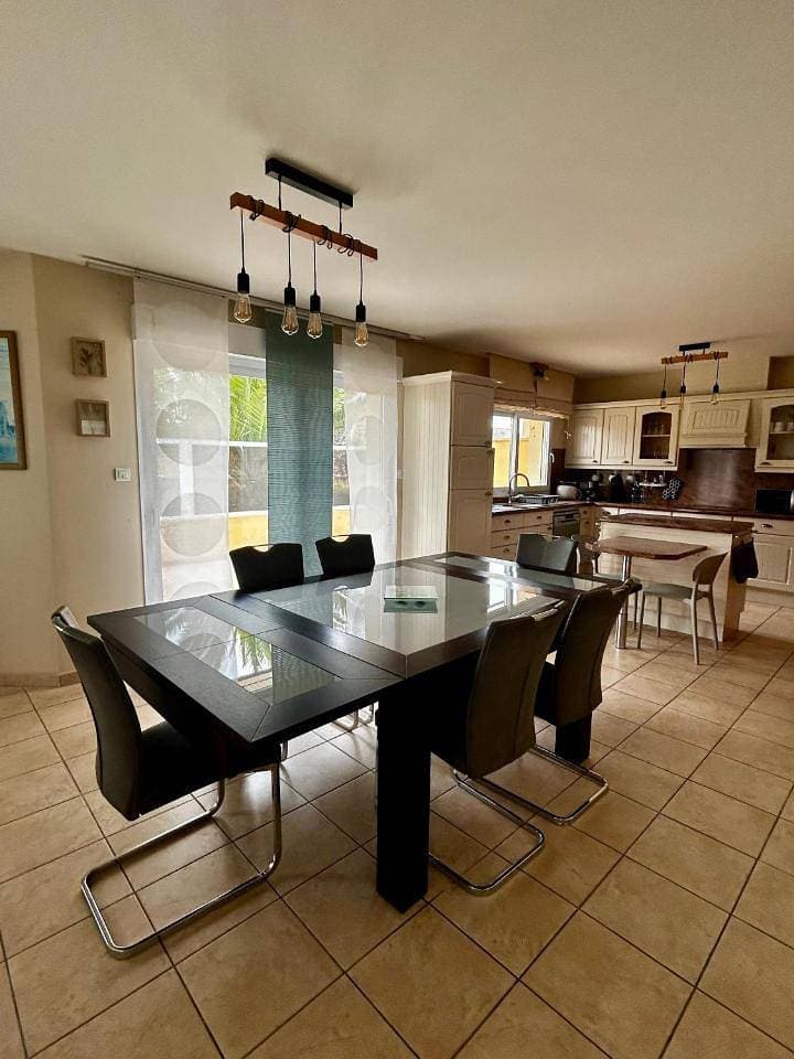 Foto 11 von 56: Four-Bedroom Holiday Home