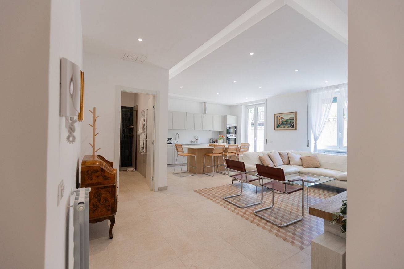 Foto 6 von 42: Ferienwohnung für 4 Personen mit Balkon/Terrasse