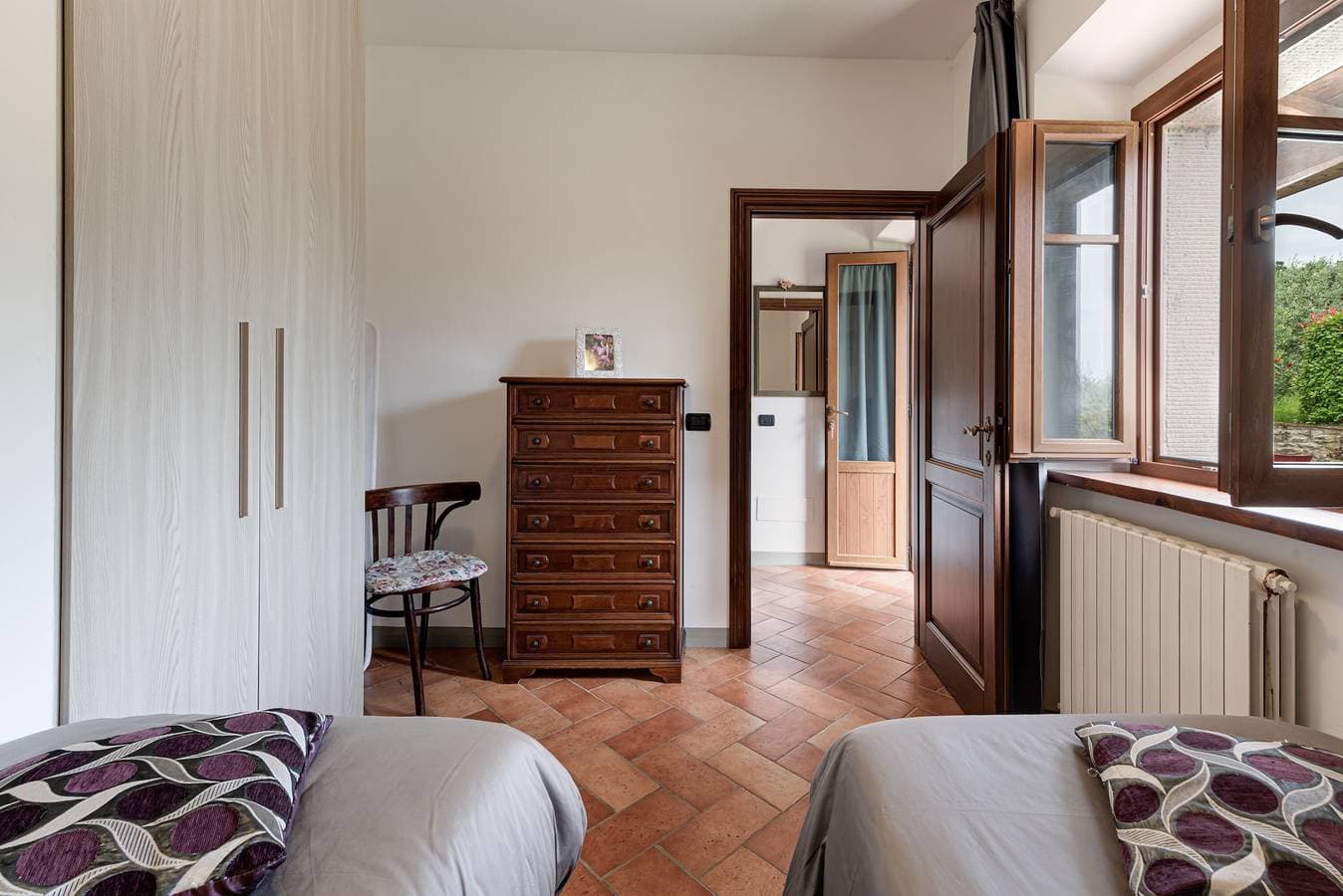 Foto 11 von 24: Ferienwohnung 'Il Cerro La Capanna Piano Terra' mit Gemeinschaftspool und Gemeinschaftsgarten