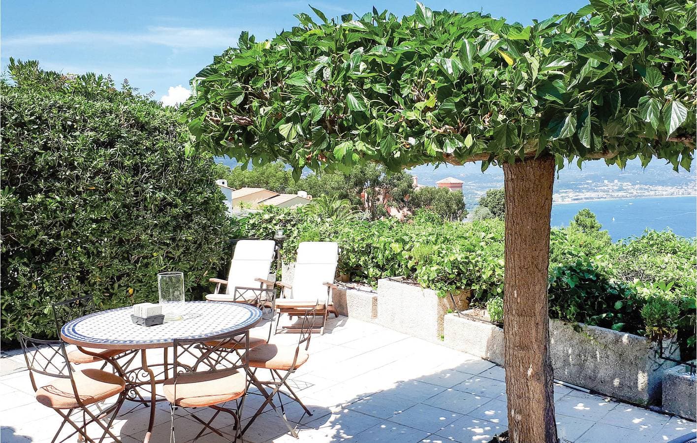 Foto 4 von 34: Appartement am Pool: Terrasse, WiFi, Parkplatz | Strand 700m