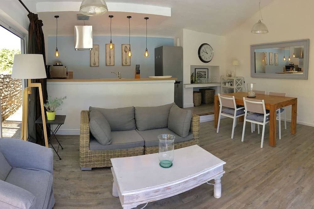 Foto 4 von 30: Einzelhaus mit Charme Gordes, Private pool, sehr ruhig, Sicht Luberon