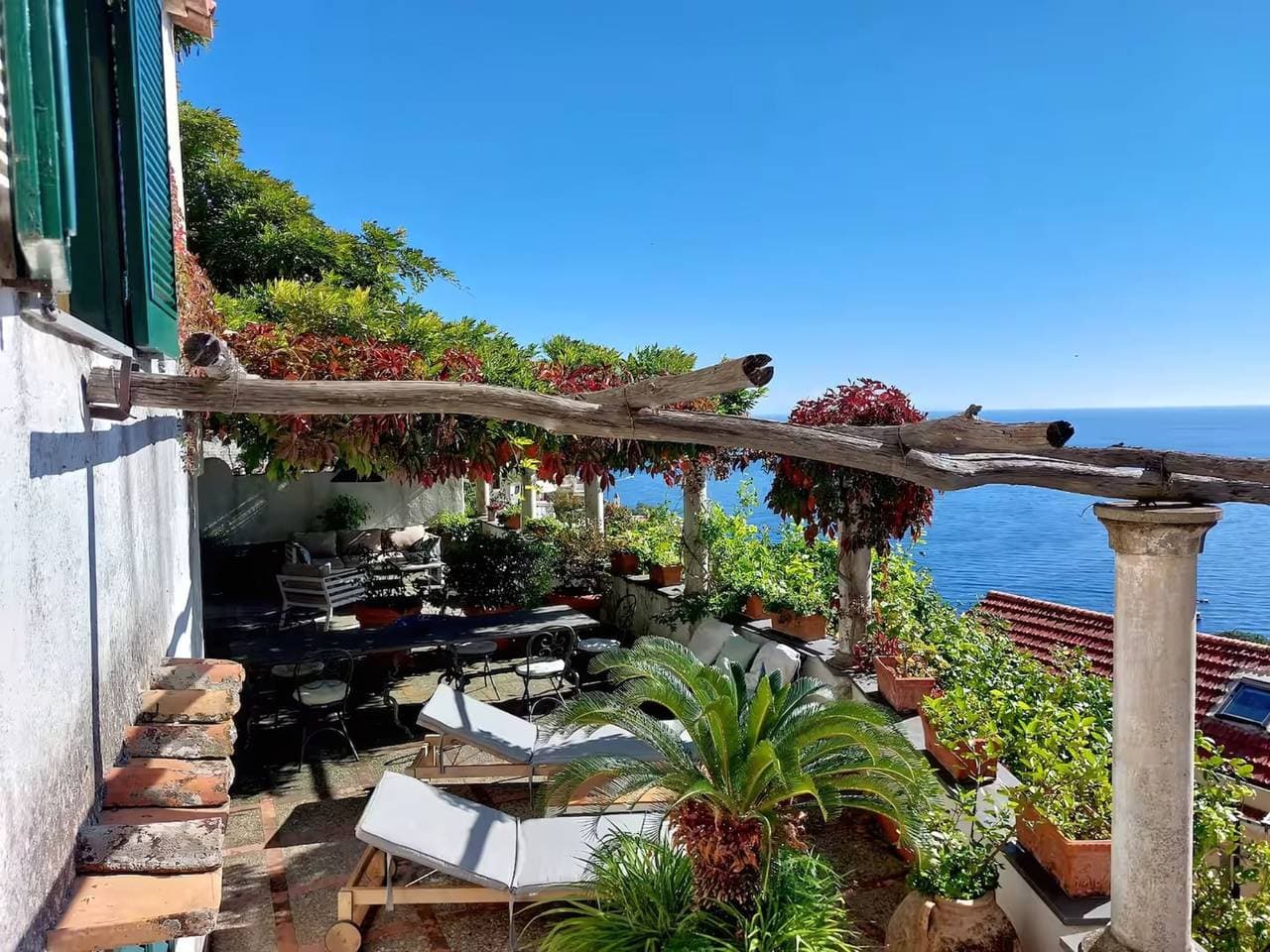 Luxusvilla mit Garage, Terrasse und Klimaanlage – 1,5 km zum Strand 1