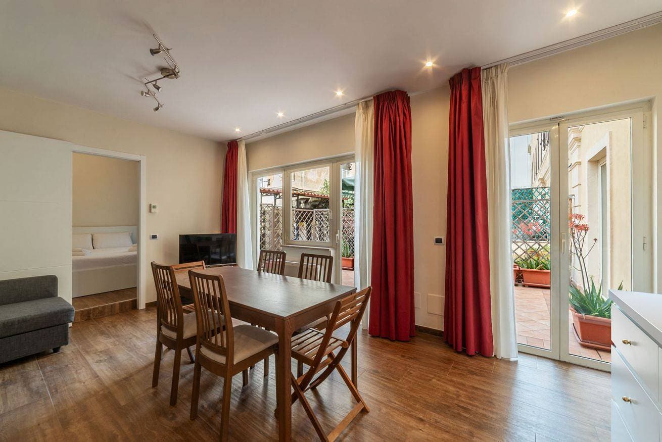 Foto 7 von 34: Ferienwohnung für 6 Personen mit Balkon/Terrasse